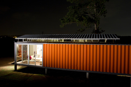 Dossier de presse | 839-01 - Communiqué de presse | Containers of Hope - Benjamin Garcia Saxe Architecture - Architecture résidentielle - Crédit photo : Andres Garcia Lachner