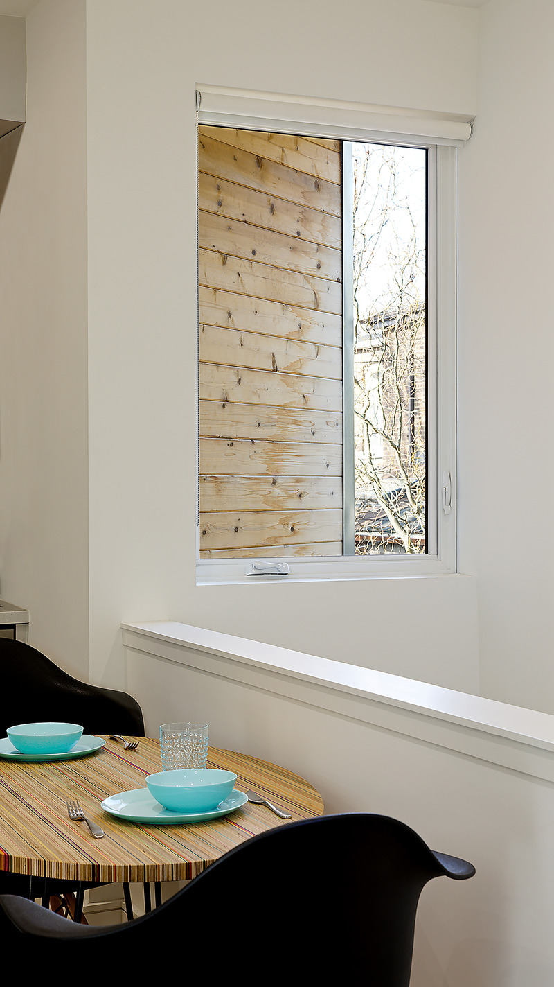 Press kit | 1600-05 - Press release | Pocket Laneway House - Weiss Architecture & Urbanism Limited - Residential Architecture - Privacy window - Photo credit: David Whittaker