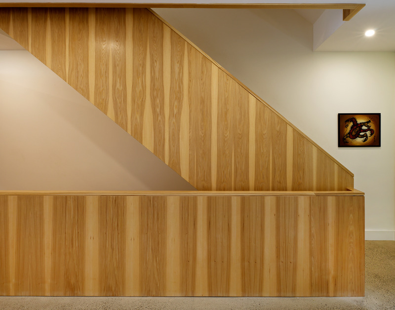Press kit | 1600-04 - Press release | Shudell House - Weiss Architecture & Urbanism Limited - Residential Architecture - Stairs viewed from dining - Photo credit: David Whittaker