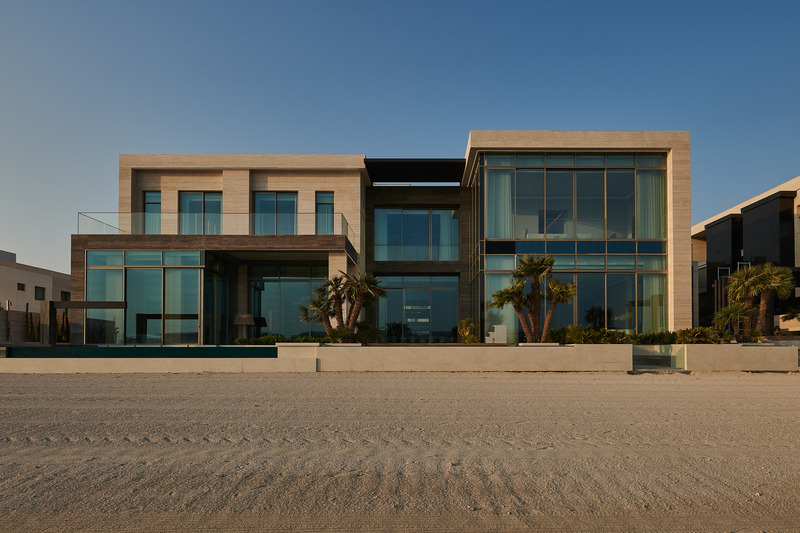 Press kit | 7534-08 - Press release | E Plus A Atelier Unveils Sculptural Beachfront Villa on Palm Jumeirah - E Plus A Atelier - Residential Interior Design - Photo credit: E Plus A Atelier