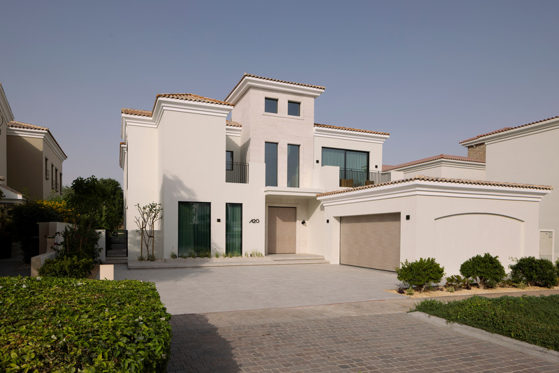 Press kit | 7534-07 - Press release | Grounded Design Reimagines a Dubai Villa for the Next Chapter of Luxury Living: A Study in Sculpted Stillness - GroundedDesign - Residential Interior Design - Photo credit: Kelly Tooze