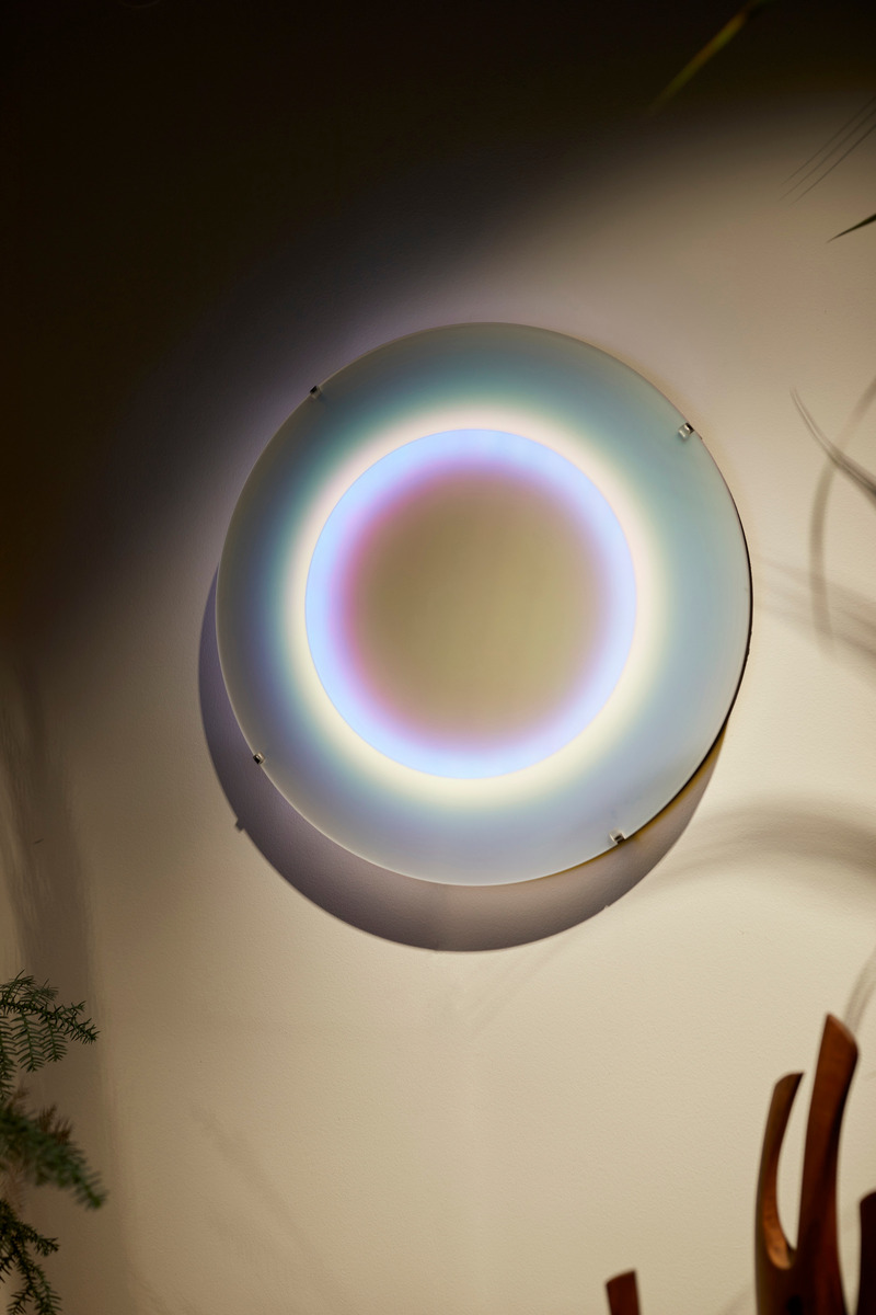 Press kit | 7672-01 - Press release | Catrinel Sabaciag Showcases New Transformative Light Sculptures at Index Dubai 2025 - Catrinel Sabaciag - Lighting Design - Event Horizon, part of the Onnda Collection - Photo credit: Oana Andreea Cristurean