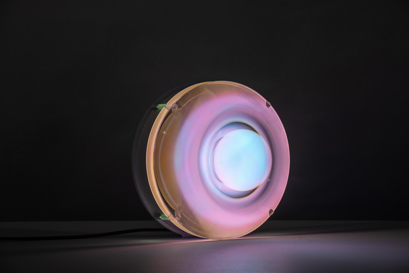 Press kit | 7672-01 - Press release | Catrinel Sabaciag Showcases New Transformative Light Sculptures at Index Dubai 2025 - Catrinel Sabaciag - Lighting Design - Noosphere table luminaire, part of the Onnda Collection - Photo credit: Radu Sălcudean