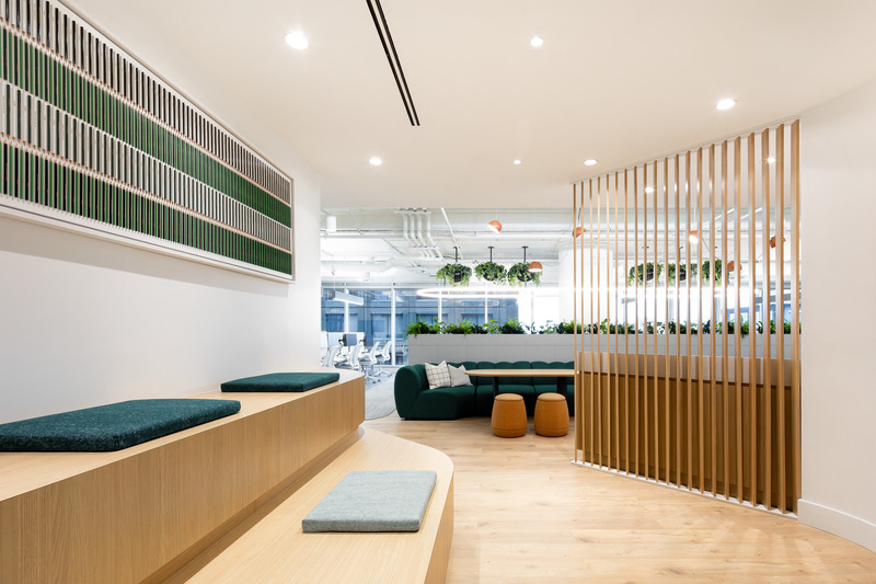 Press kit | 5571-04 - Press release | Sage HQ - Edit Studios Inc. - Commercial Interior Design - Informal Presentation Zone - Photo credit: Brett Hitchins