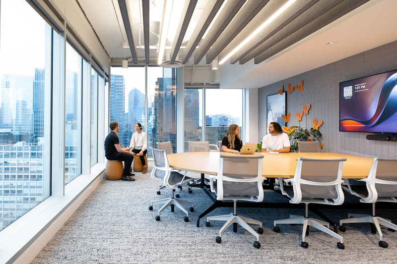 Press kit | 5571-04 - Press release | Sage HQ - Edit Studios Inc. - Commercial Interior Design - Main Boardroom - Photo credit: Brett Hitchins