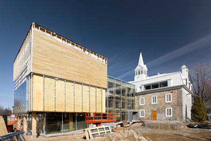 Dossier de presse | 755-02 - Communiqué de presse | CRÉVHSL - Conférence Régional des Élusde la Vallée-du-Haut-Saint-Laurent - BGLA | Architecture + Design urbain - Architecture institutionnelle - Crédit photo : BGA