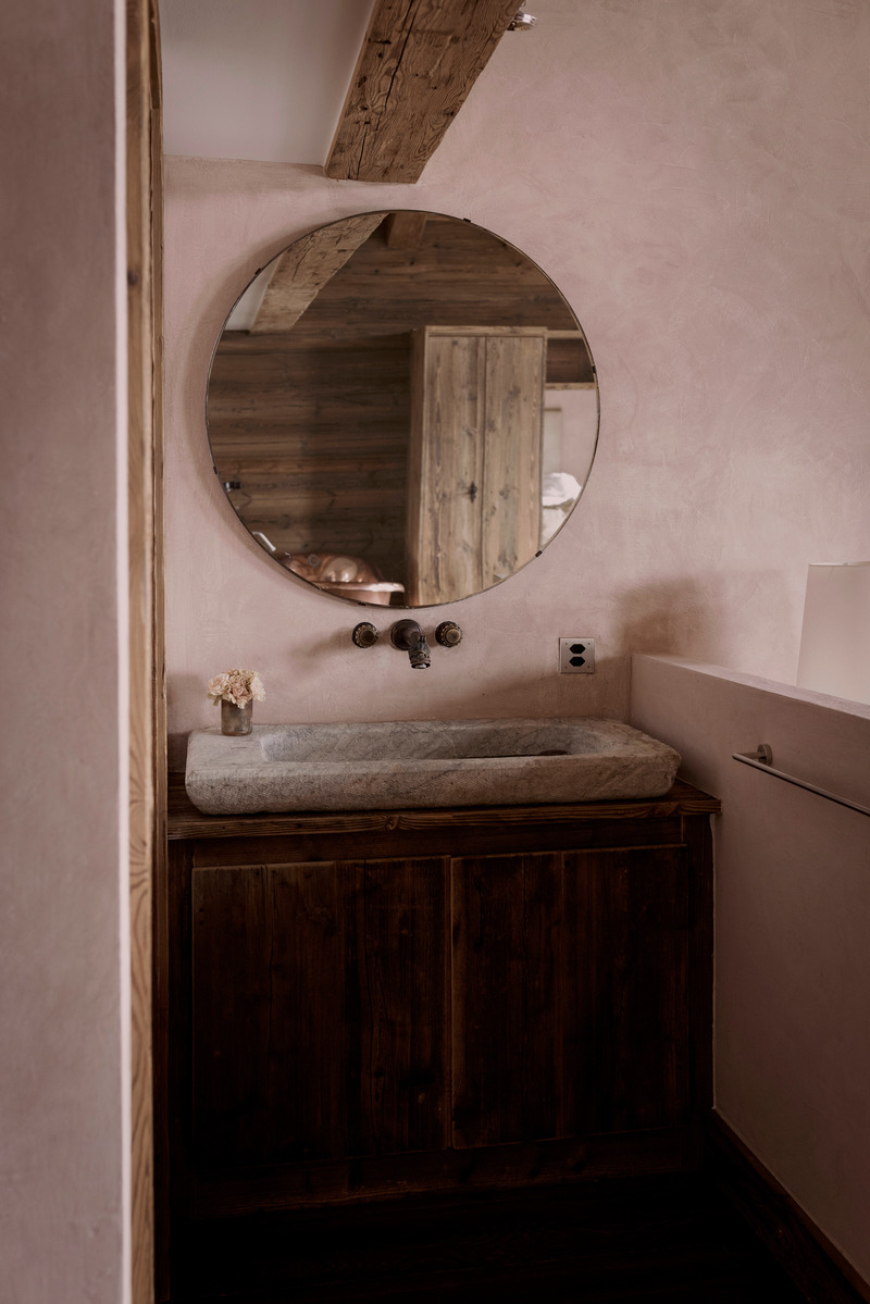 Press kit | 1144-05 - Press release | Rediscovering Luxury Through Circular Design in Verbier - Marianne Tiegen Interiors - Residential Interior Design - Photo credit: J. Wilson