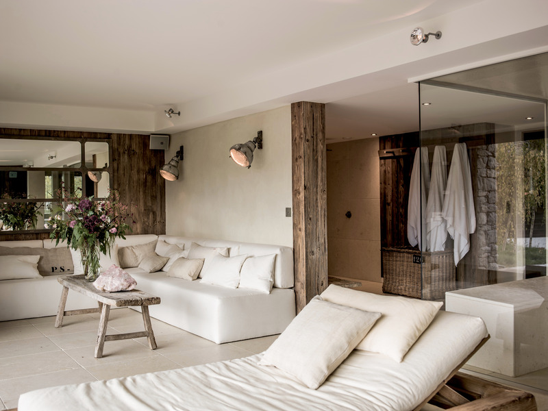 Press kit | 1144-05 - Press release | Rediscovering Luxury Through Circular Design in Verbier - Marianne Tiegen Interiors - Residential Interior Design - Photo credit: J. Wilson