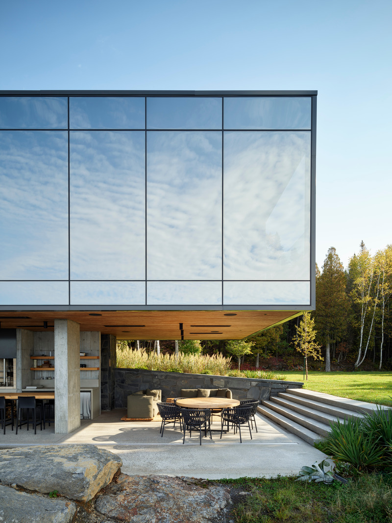 Press kit | 611-46 - Press release | 16th Edition of the Guide 200 Architectes et Designers Québécois - Index-Design - Edition - ALMA 24, by Maria José Benech and Stephane Asselin - Photo credit: ©Adrien Williams