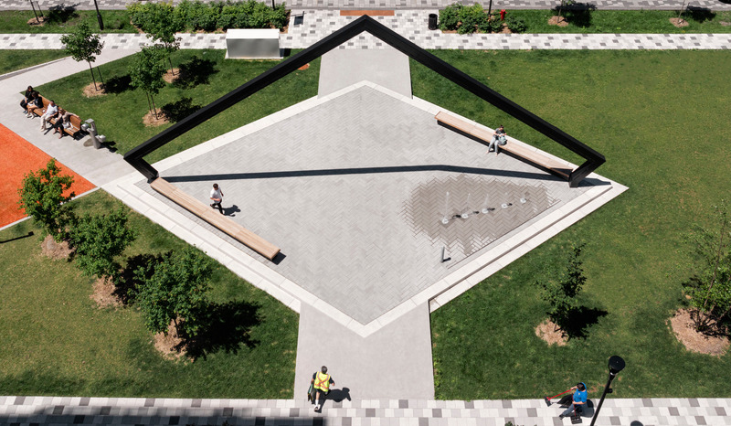 Press kit | 611-46 - Press release | 16th Edition of the Guide 200 Architectes et Designers Québécois - Index-Design - Edition - Parc Elie-Wiesel, par Affleck de la Riva - Photo credit: ©Maxime Brouillet