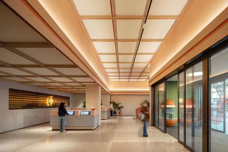 Press kit | 3531-15 - Press release | Orange Hotel 3.0: LOHAS－Lifestyles of Health and Sustainability－Paul H. Ray - Vermilion Zhou Design Group - Commercial Interior Design - Lobby - Photo credit: Jian Quan Wu<span></span>