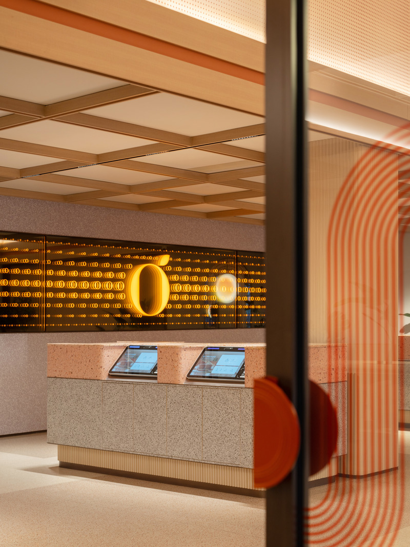 Press kit | 3531-15 - Press release | Orange Hotel 3.0: LOHAS－Lifestyles of Health and Sustainability－Paul H. Ray - Vermilion Zhou Design Group - Commercial Interior Design - Lobby-Self Check-in Area - Photo credit: Jian Quan Wu<span></span>
