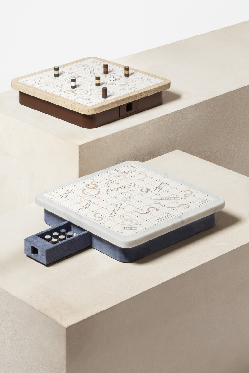 Dossier de presse | 1144-06 - Communiqué de presse | Game Night, Elevated: Giobagnara's Luxe Spin on Classic Pastimes - Giobagnara - Produit - Delos Snakes &amp; Ladders Game Set | cm 36 x 36, h. cm 7 - Crédit photo : Giobagnara
