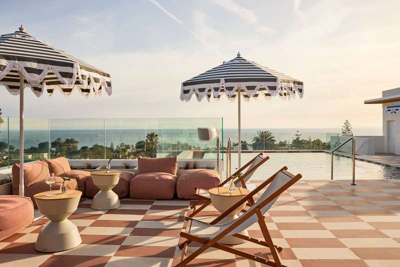 Dossier de presse | 3724-17 - Communiqué de presse | Kimpton Los Monteros Hotel - EL EQUIPO CREATIVO - Design d’intérieur commercial - Escondido Rooftop Bar - Crédit photo : Veerle Evens