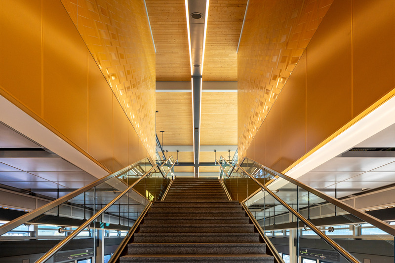 Dossier de presse | 846-26 - Communiqué de presse | Céragrès au cœur du REM - Céragrès - Produit - Station REM – Secteur Rive-Sud | Thématique rural urbanisé (jaune)  - Crédit photo : Olivier L. Gariépy <span></span>