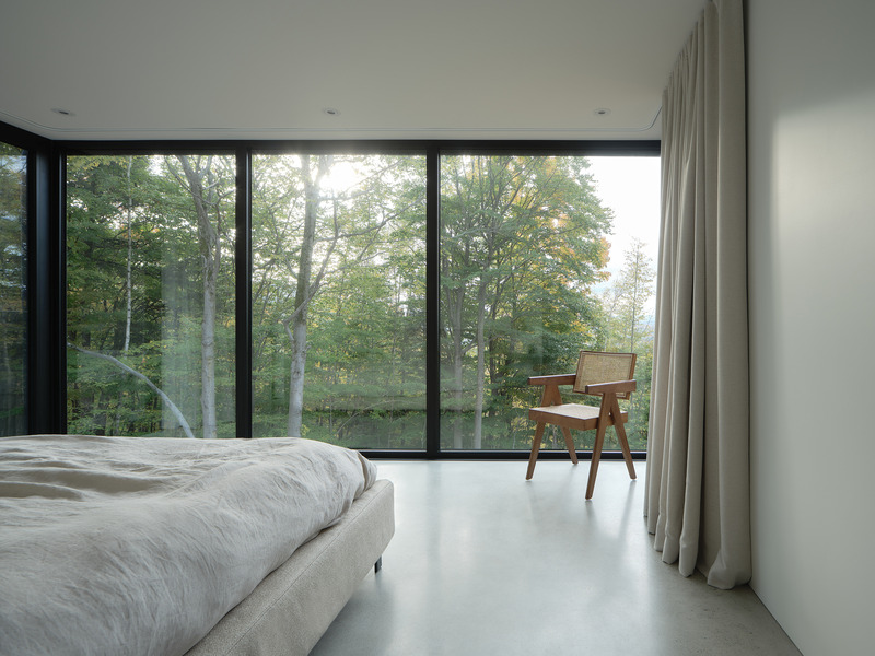 Press kit | 5621-01 - Press release | Mountainside Residence in Bromont - Muuk Architecture - Residential Architecture - Photo credit: Phil Bernard