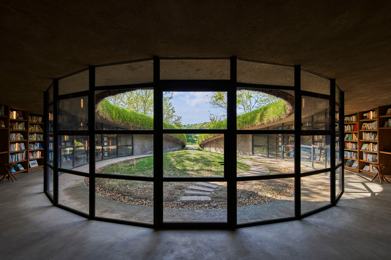 Press kit | 1071-28 - Press release | The World’s Best Architecture 2025 Announced - Architizer - Competition - Library in the Earth by Hiroshi Nakamura &amp; NAP - Photo credit: Koji Fujii / TOREAL