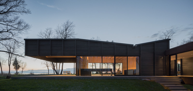 Press kit | 1071-28 - Press release | The World’s Best Architecture 2025 Announced - Architizer - Competition - Michigan Lake House by Desai Chia Architecture - Photo credit: Paul Warchol