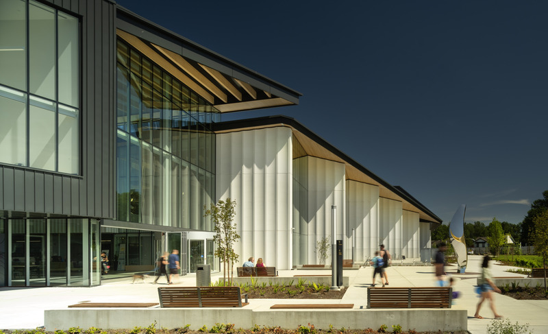Press kit | 1071-28 - Press release | The World’s Best Architecture 2025 Announced - Architizer - Competition - təməsew̓txʷ Aquatic and Community Centre by hmca architecture + design - Photo credit: Nic Lehoux