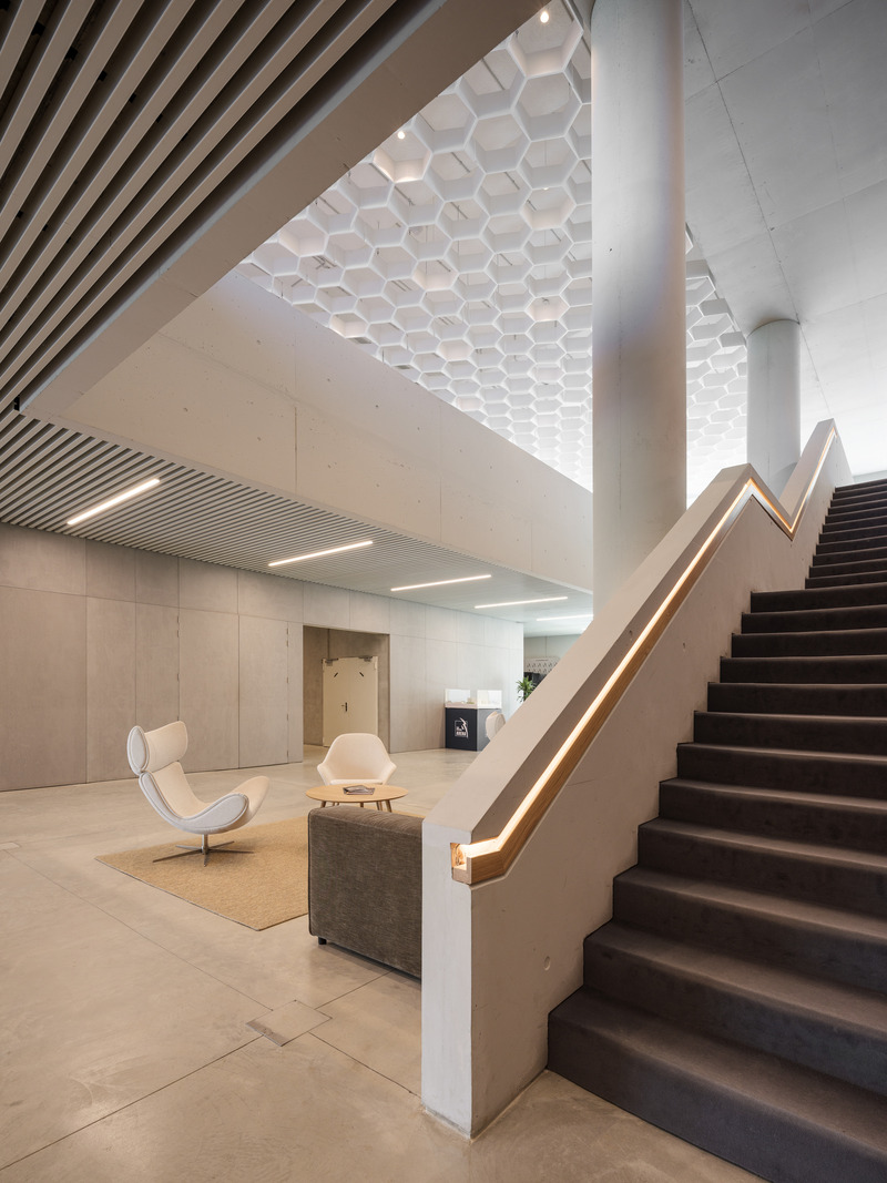 Dossier de presse | 7557-05 - Communiqué de presse | Liga HQ: A New Icon Rises in Porto - OODA - Architecture institutionnelle - Crédit photo : Pedro Cardigo