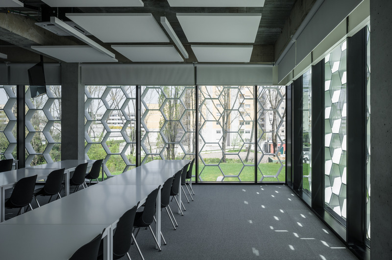 Dossier de presse | 7557-05 - Communiqué de presse | Liga HQ: A New Icon Rises in Porto - OODA - Architecture institutionnelle - Crédit photo : Pedro Cardigo