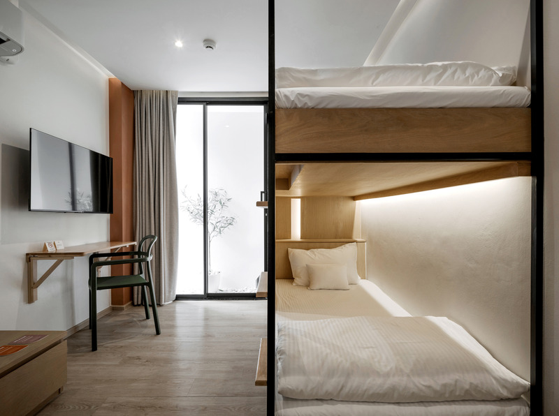 Press kit | 7671-01 - Press release | Double B Hostel — Local Craft, Global Design — Bangkok's New Hostel Icon - VMA Design Studio - Commercial Architecture - Private Bunk Bed - Photo credit: Peerapat Wimolrungkarat