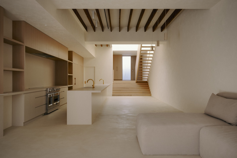 Dossier de presse | 2744-10 - Communiqué de presse | Junction Semi - StudioAC - Architecture résidentielle - Living room - Crédit photo : Felix Michaud