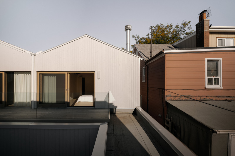 Dossier de presse | 2744-10 - Communiqué de presse | Junction Semi - StudioAC - Architecture résidentielle - Terrace - Crédit photo : Felix Michaud