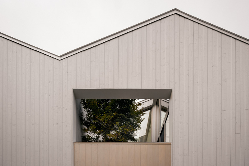 Dossier de presse | 2744-10 - Communiqué de presse | Junction Semi - StudioAC - Architecture résidentielle - Tree Terrace - Crédit photo : Felix Michaud