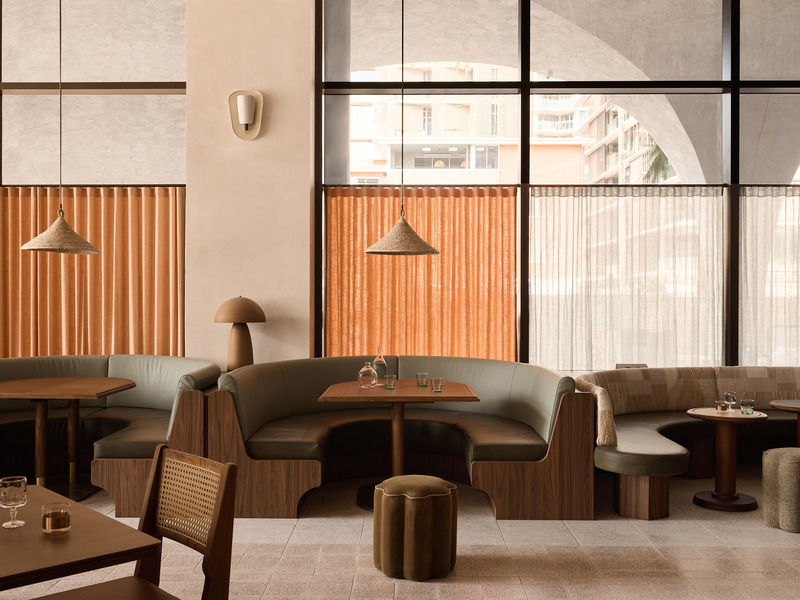Press kit | 2887-11 - Press release | Opening Mondrian Gold Coast, Australia - Alexander &CO. - Commercial Interior Design -  LiTO - Banquette dining booths - Photo credit: Alicia Taylor