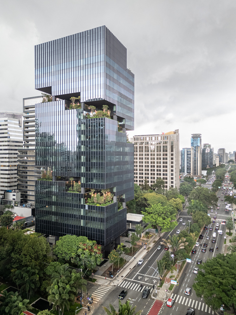 Press kit | 7704-01 - Press release | A Forest Rises in São Paulo — Vertically - aflalo/gasperini arquitetos - Real Estate - Photo credit: Pedro Mascaro