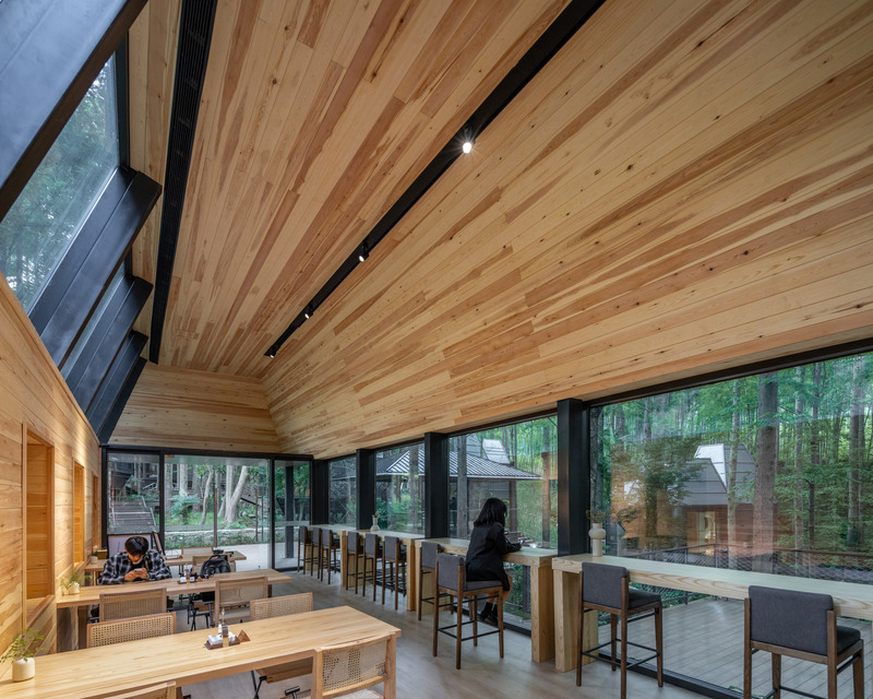 Press kit | 7710-01 - Press release | Dongmingshan Senyu Hotel: A Minimally Invasive Forest Resort in Hangzhou - GLA Architects - Commercial Architecture - Reception Center - Photo credit: Chen Xi Studio