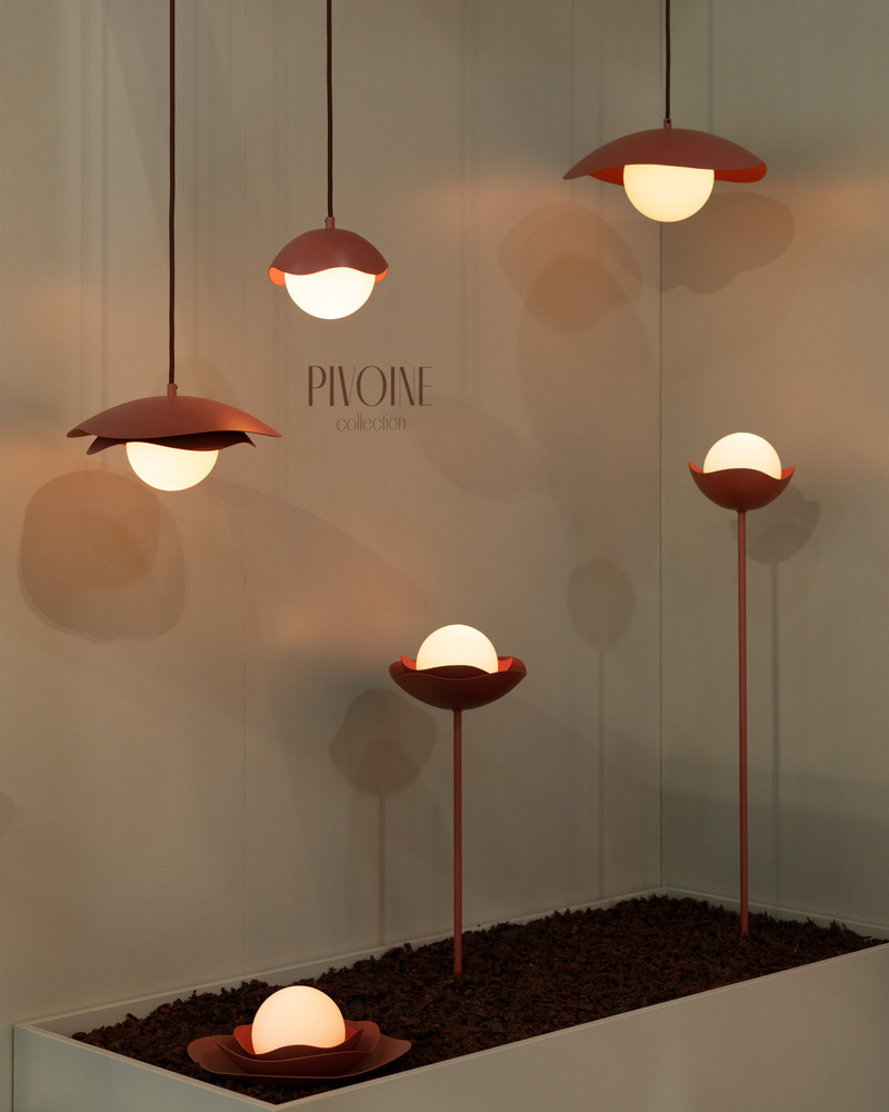 Press kit | 1942-06 - Press release | New Pivoine Collection: All About Delicate Design for Luminaire Authentik - Luminaire Authentik - Lighting Design - Pivoine Composition - Photo credit: Luminaire Authentik