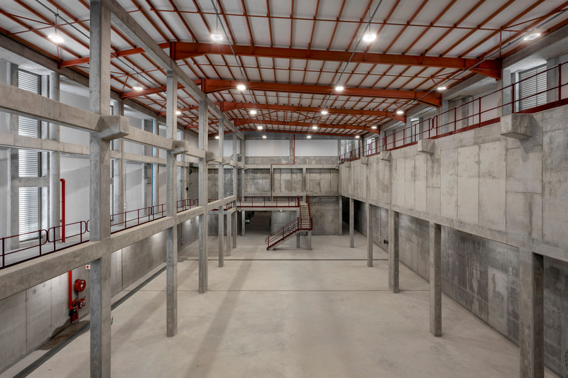 Dossier de presse | 7556-02 - Communiqué de presse | Cape Flats Aquifer Recharge Plant Wins Global Architecture Award - SALT Architects - Architecture industrielle -  BAC building's machine Room  - Crédit photo : Karl Rogers