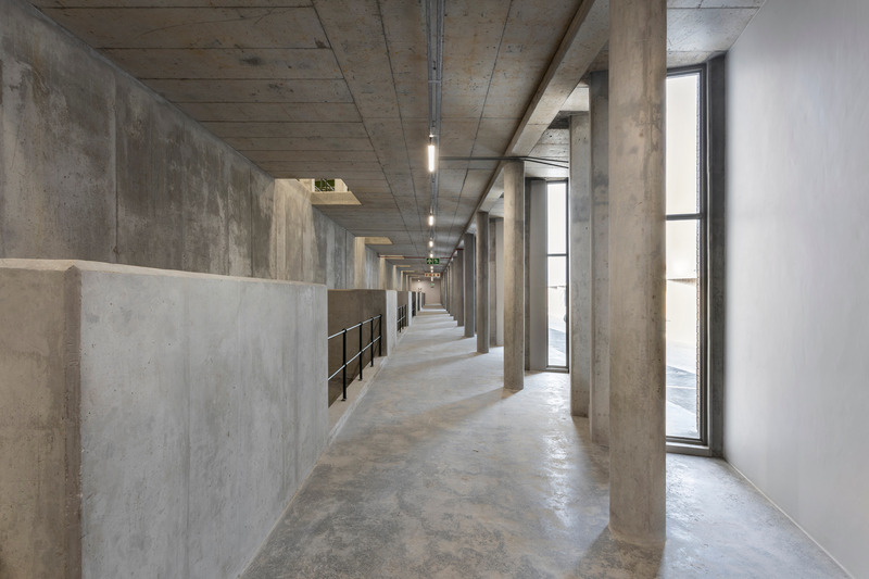 Dossier de presse | 7556-02 - Communiqué de presse | Cape Flats Aquifer Recharge Plant Wins Global Architecture Award - SALT Architects - Architecture industrielle -  Lower media filter gallery  - Crédit photo : Karl Rogers