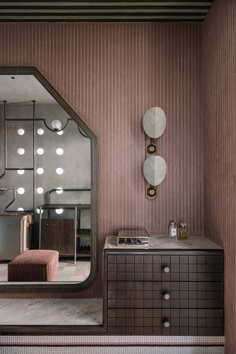 Press kit | 7002-02 - Press release | Pennyroyal Tea - Multitude Of Sins - Residential Architecture - Photo credit: Ishita Sitwala
