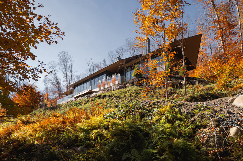 Press kit | 880-24 - Press release | La Flèche Residence - MU Architecture - Residential Architecture - Photo credit:  Raphaël Thibodeau 