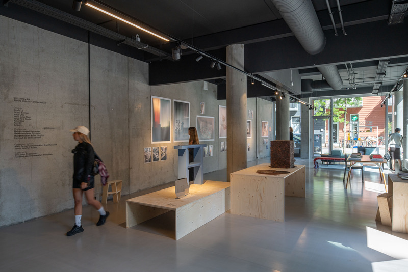 Dossier de presse | 3419-01 - Communiqué de presse | Studio Jonathan Radetz Presented a Transnational Exhibition Project for the World Design Capital 2026 at 3daysofdesign in Copenhagen - WDC 2026 x SJR - Évènement + Exposition -  Shifting Objects – Shifting Values @3daysofdesign, Studio OE, Studio Sarmīte - Crédit photo : Ingmar Kurth