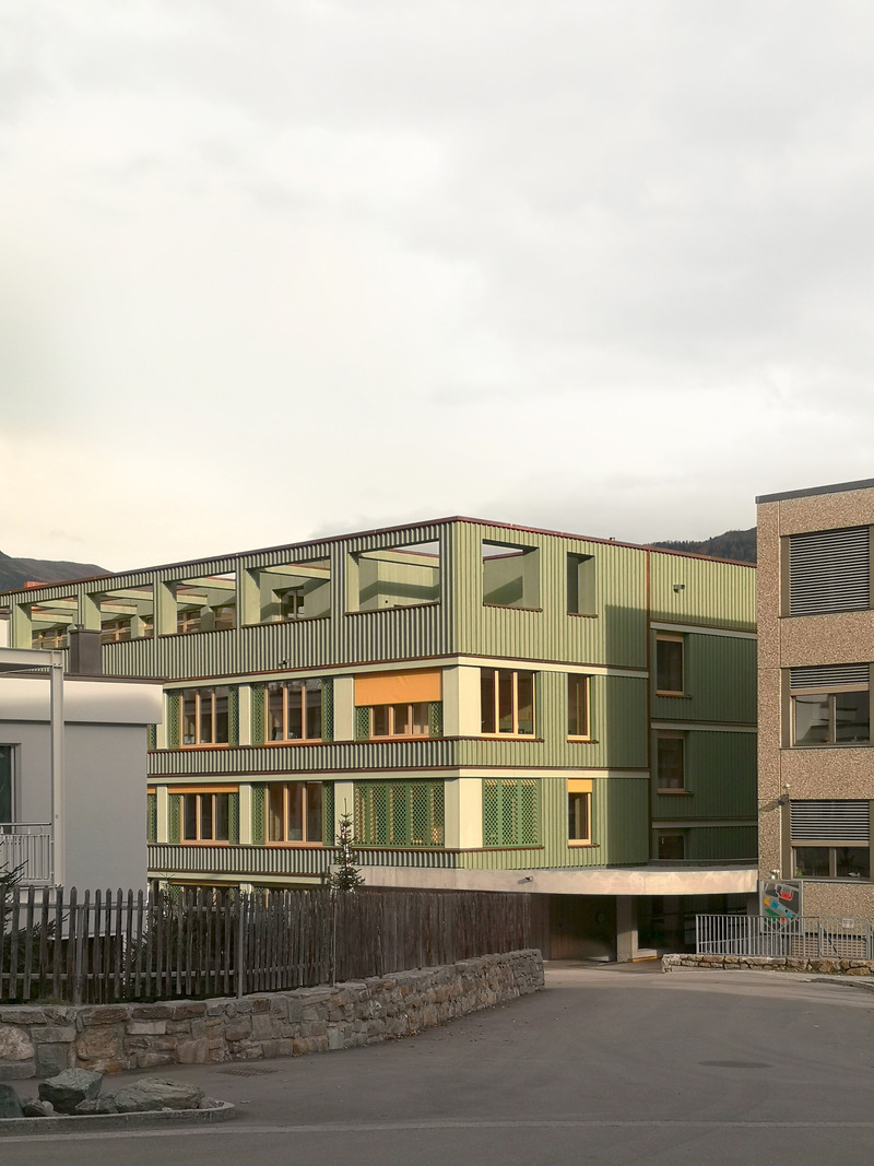 Dossier de presse | 7737-01 - Communiqué de presse | School Center of Davos Platz - CURA Architekten - Architecture institutionnelle - Main Entrance - Crédit photo : CURA Architekten