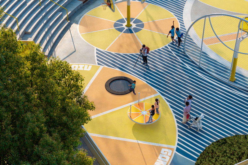 Dossier de presse | 7740-01 - Communiqué de presse | Activation of Urban Negative Space - JU•Basketball Park - HID Landscape Architecture - Architecture de paysage - Crédit photo : HID