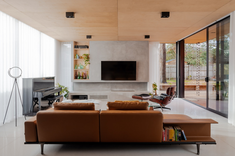 Press kit | 7721-01 - Press release | Mahogany House: Intergenerational Home - R ARCHITECTURE - Residential Architecture - Living area - Photo credit: Chris Murray- https://chrismurray.photography/