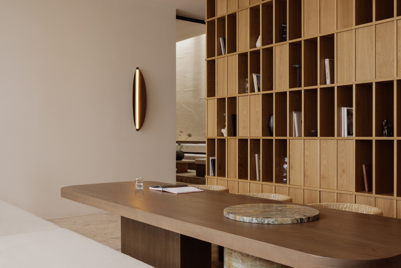 Dossier de presse | 6827-02 - Communiqué de presse | Raw Luxury Returns: JW Marriott Lands on Crete’s Untamed Coastline - Block722 - Architecture commerciale - Concierge - Crédit photo : Ana Santl