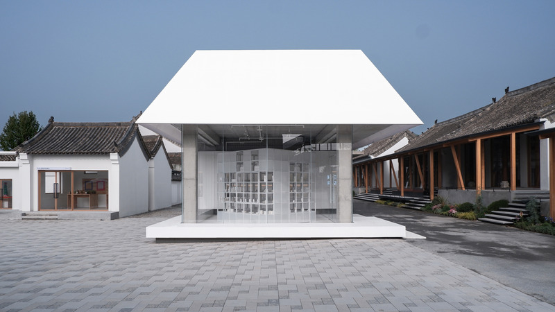Press kit | 7730-01 - Press release | The White is Good Shop in Weipo, Luoyang - designRESERVE - Commercial Architecture - View of White Is Good Shop facing pedestrian - Photo credit: Huaer Lin