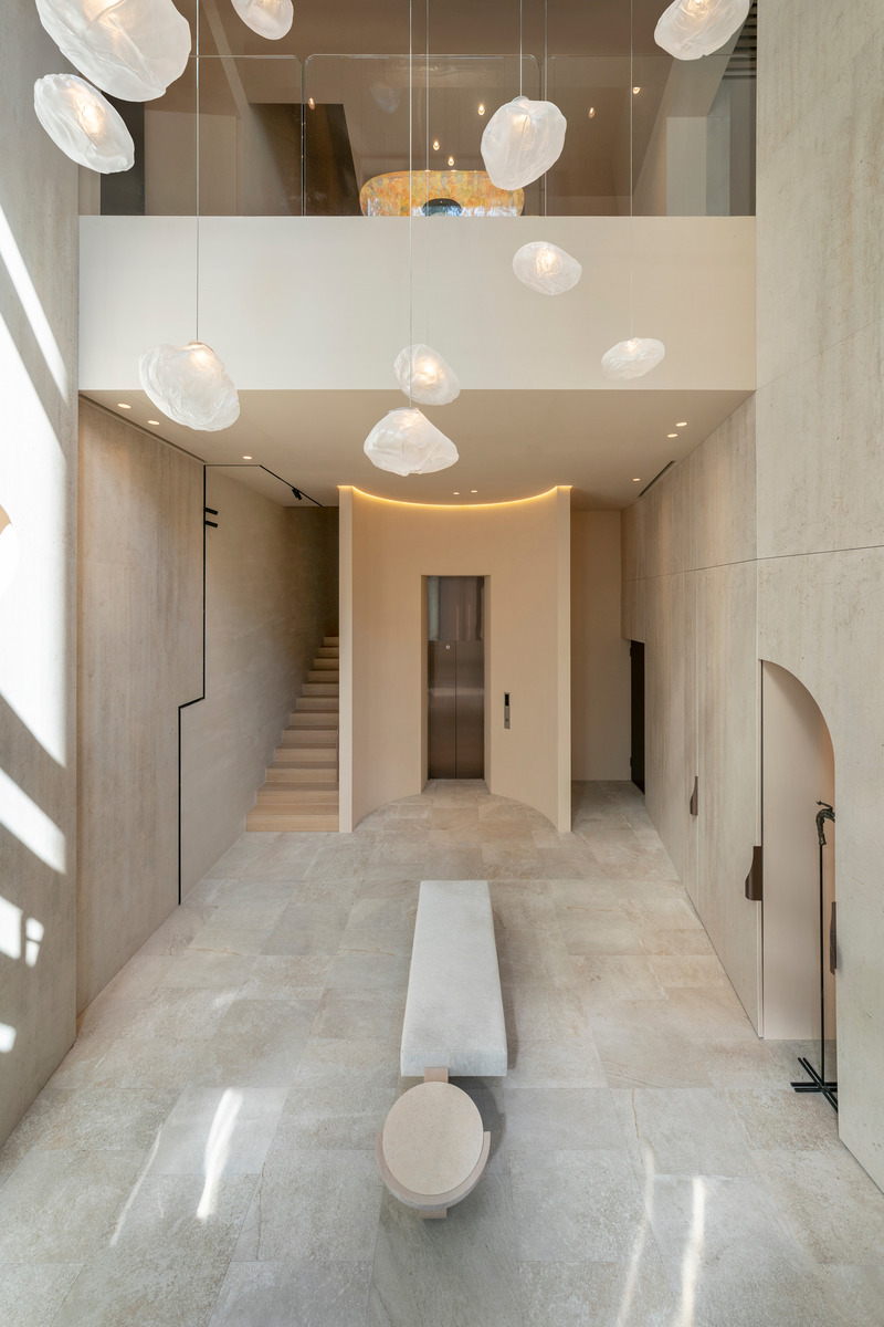 Press kit | 4941-01 - Press release | ECHO VILLA — Where Architecture Follows the Mountain Line - Peny Hsieh Interiors - Residential Interior Design - Photo credit: Peny Hsieh Interiors