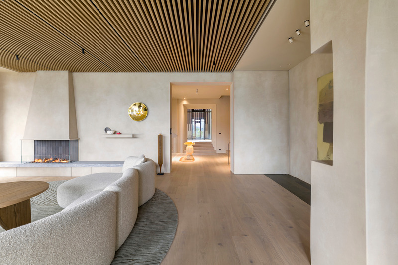 Press kit | 4941-01 - Press release | ECHO VILLA — Where Architecture Follows the Mountain Line - Peny Hsieh Interiors - Residential Interior Design - Photo credit: Peny Hsieh Interiors