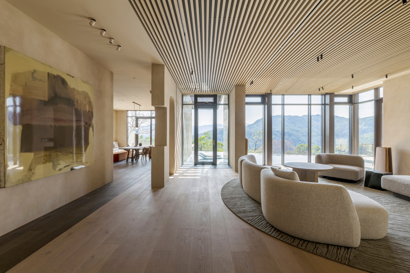 Press kit | 4941-01 - Press release | ECHO VILLA — Where Architecture Follows the Mountain Line - Peny Hsieh Interiors - Residential Interior Design - Photo credit: Peny Hsieh Interiors