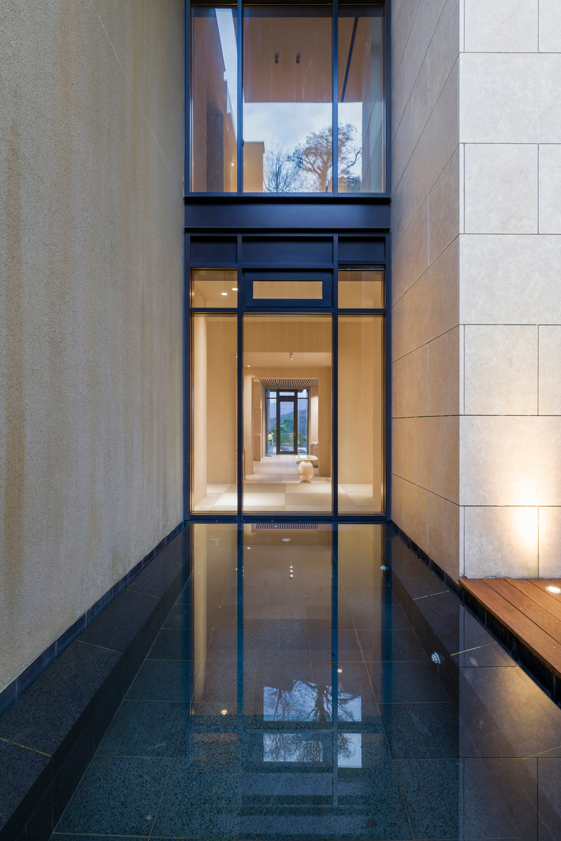 Press kit | 4941-01 - Press release | ECHO VILLA — Where Architecture Follows the Mountain Line - Peny Hsieh Interiors - Residential Interior Design - Photo credit: Peny Hsieh Interiors