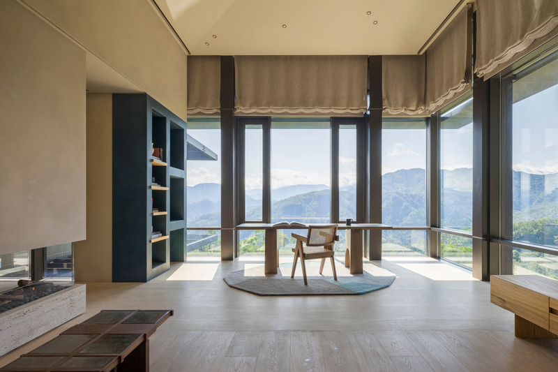 Press kit | 4941-01 - Press release | ECHO VILLA — Where Architecture Follows the Mountain Line - Peny Hsieh Interiors - Residential Interior Design - Photo credit: Peny Hsieh Interiors