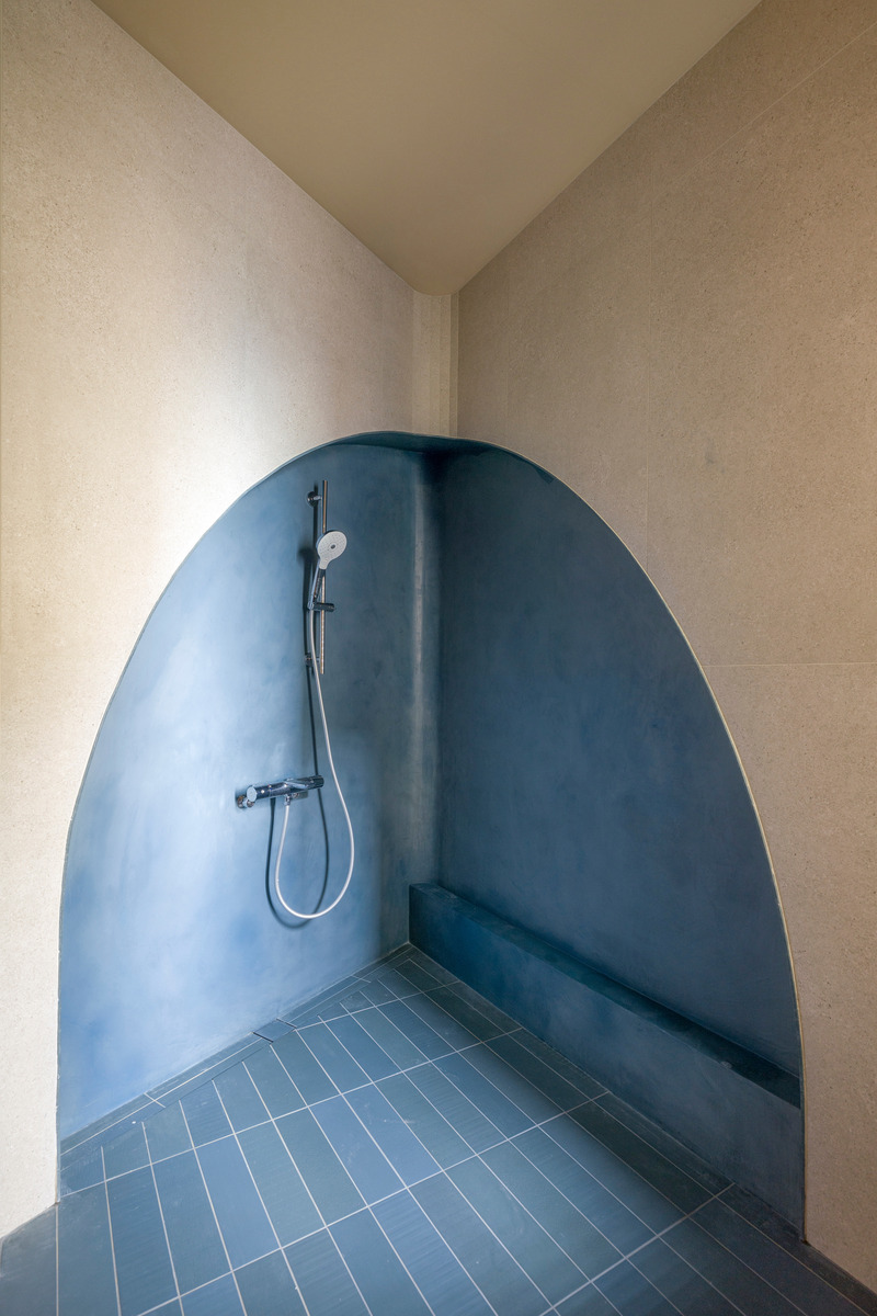 Press kit | 4941-01 - Press release | ECHO VILLA — Where Architecture Follows the Mountain Line - Peny Hsieh Interiors - Residential Interior Design - Photo credit: Peny Hsieh Interiors