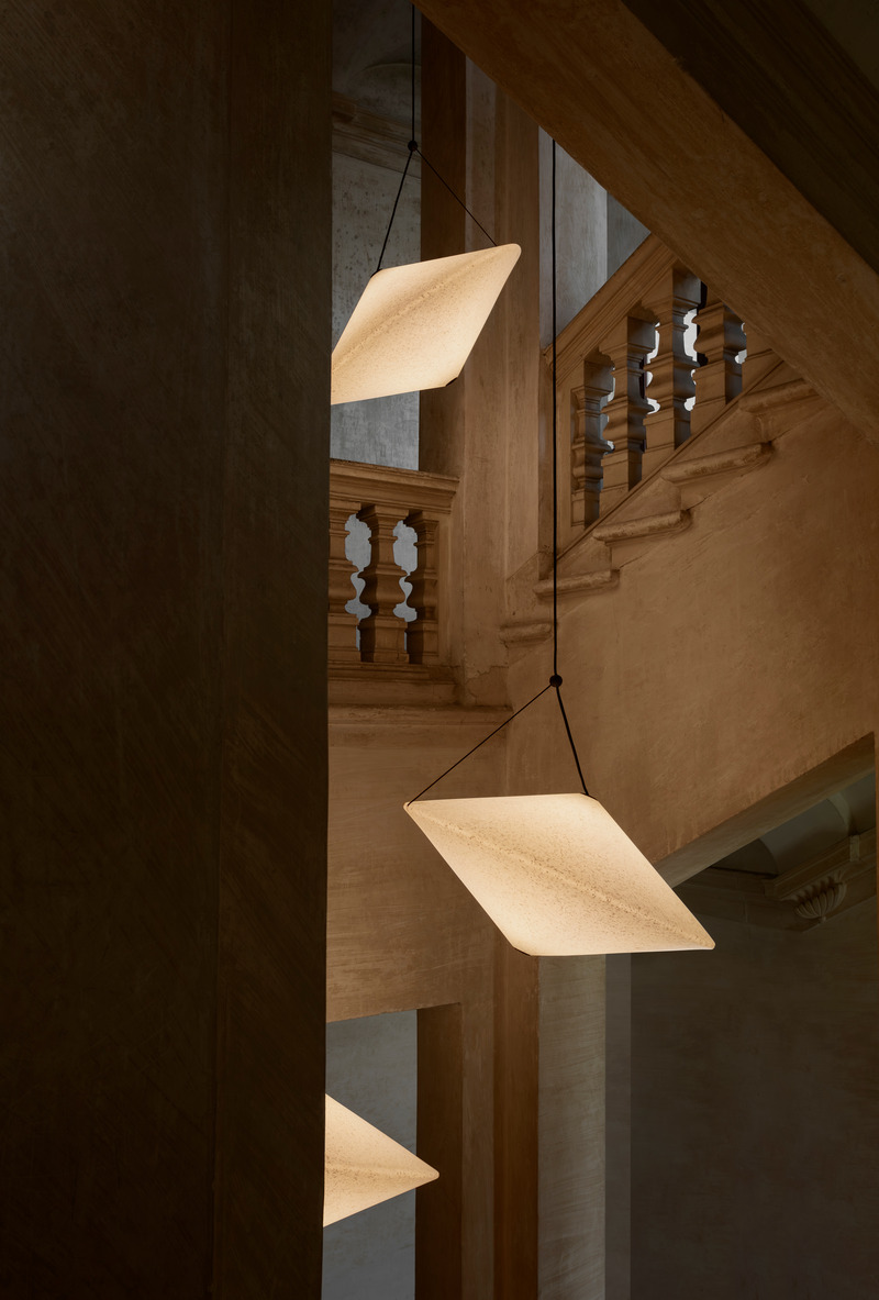Press kit | 7749-01 - Press release | Rificolona - Miniforms - Lighting Design - Photo credit: Alessandro Di Bon